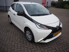 Toyota Aygo - 1.0 VVT-i x-fun