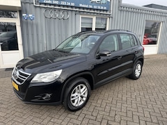 Volkswagen Tiguan - 1.4 TSI Comfort&Design 4Motion