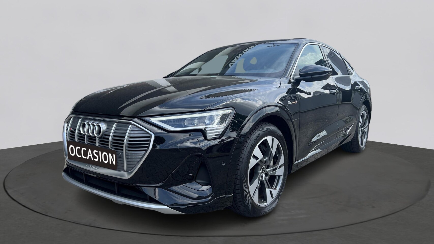 Audi e-tron Sportback - 55 quattro 408pk S edition / Panoramadak / B&O Audio / Stoelverwarming - AutoWereld.nl