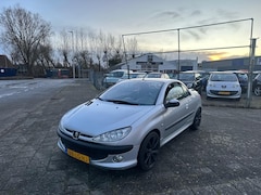 Peugeot 206 CC - 1.6-16V Automaat Airco Leder
