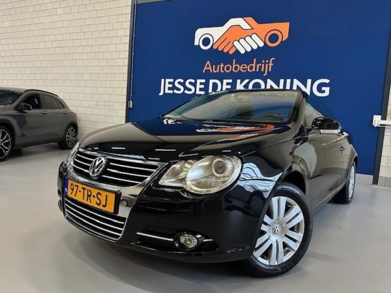 Volkswagen Eos - 1.6-16v FSI cabriolet/ bj.2007 / kleur: zwart/ climate /sportvelgen/stereo scherm/6 bak/AP - AutoWereld.nl