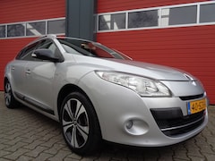 Renault Mégane Estate - 1.4 TCe Bose, Pano dak, Navi, Trekhaak
