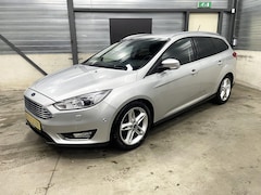 Ford Focus Wagon - 1.0 Titanium 1ste eigenaar dealer onderhouden navi full option trekhaak