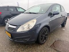 Opel Corsa - 1.0-12V Essentia Airco Navigatie Camera 1E Eigenaar
