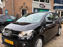 Volkswagen Up! - 1.0 high up BlueMotion 75pk / Bluetooth / LM velgen / Cruise