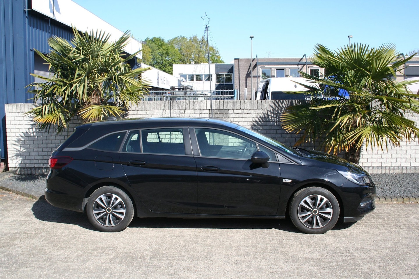 Opel Astra Sports Tourer - 1.2 Business Edition 1.2 Business Edition - AutoWereld.nl