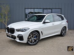 BMW X5 - XDrive45e High Executive M Sport * Pano * HeadUp * Luchtvering * Trekhaak * 21" * Zonnerol