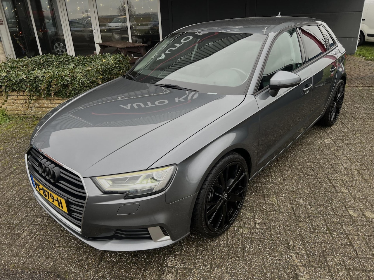 Audi A3 Sportback - 1.6 S-Line ECC CRUISE NAV LED PDC APK+NAP - AutoWereld.nl