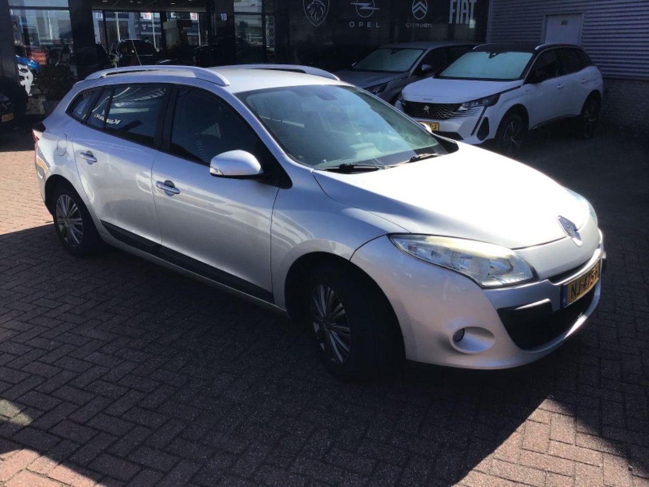 Renault Mégane Estate - 1.5 dCi Expression 1.5 dCi Expression - AutoWereld.nl