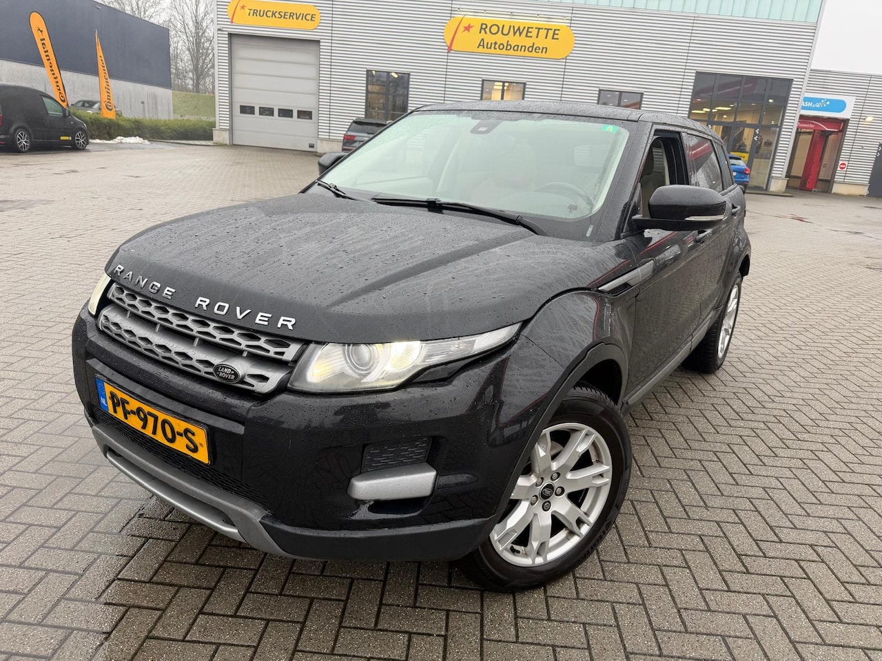 Land Rover Range Rover Evoque - 2.2 TD4 4WD Pure AUTOMAAT PANORAMADAK NIEUWE APK - AutoWereld.nl