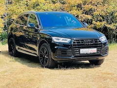 Audi Q5 - 2.0 TFSI quattro Sport S Line Black Edition/Pano/Leer/Navi/252pk