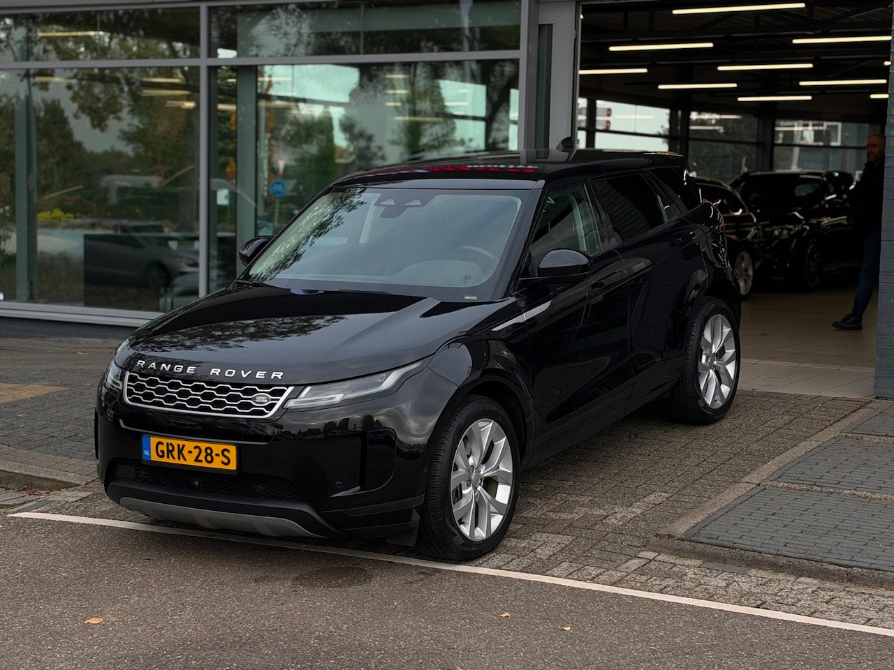 Land Rover Range Rover Evoque - 1.5 P300e AWD R-Dynamic HSE 1.5 P300e AWD R-Dynamic HSE - AutoWereld.nl