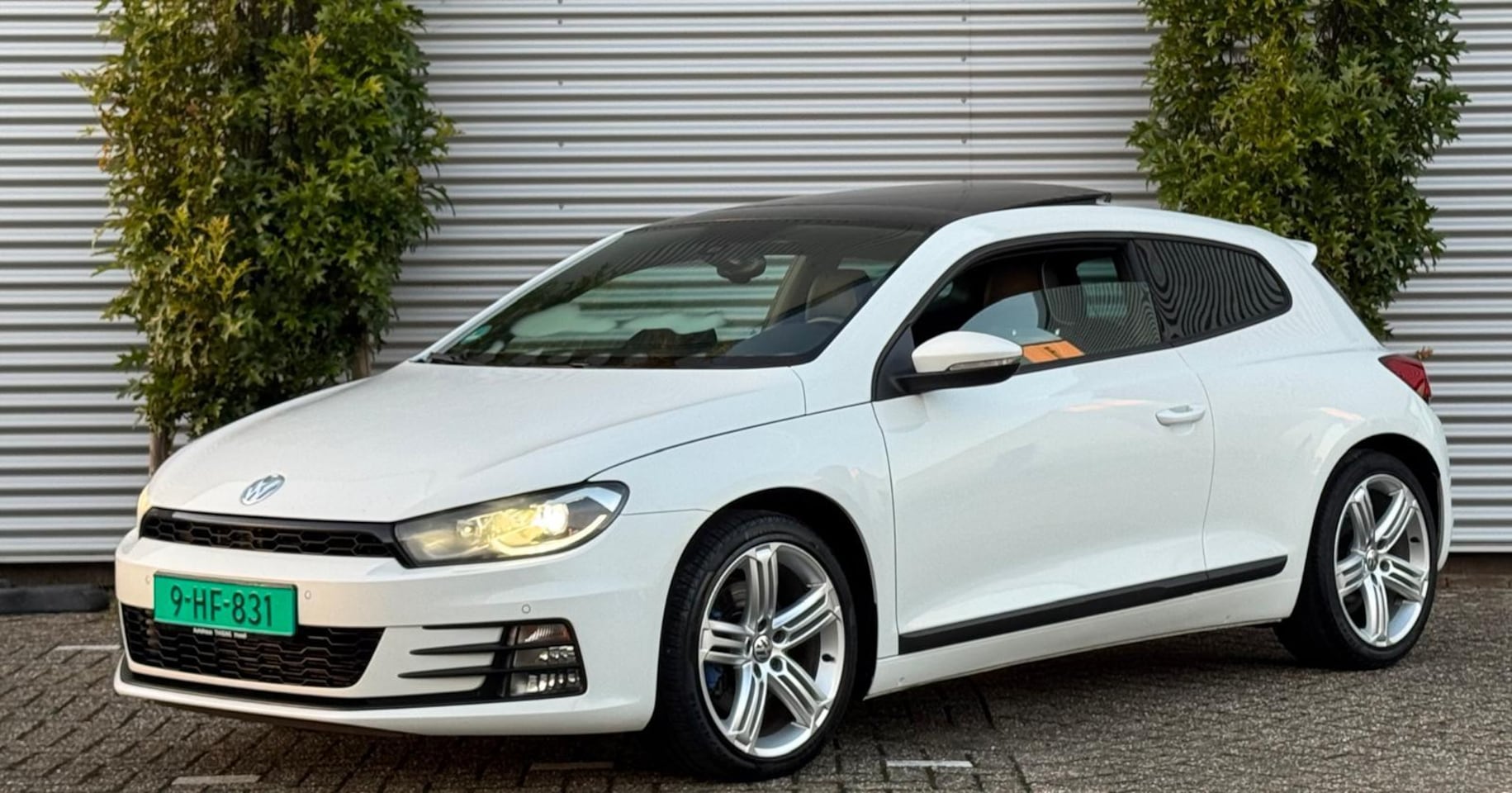 Volkswagen Scirocco - Automaat / Panodak / LEDER / Xenon - AutoWereld.nl