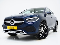 Mercedes-Benz GLA-Klasse - 250 e | Panoramadak | Trekhaak | Leder | Camera | Keyless | Adaptive Cruise | Sfeerlicht