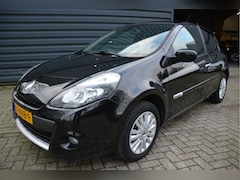 Renault Clio - 1.2 Collection Navigatie Cruise Control Airco