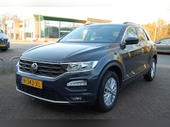 Volkswagen T-Roc - 1.0 TSI BM 110PK Style Airco / Navi / PDC / A.U.R Camera