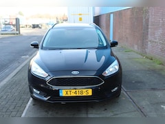 Ford Focus Wagon - 1.0 Titanium