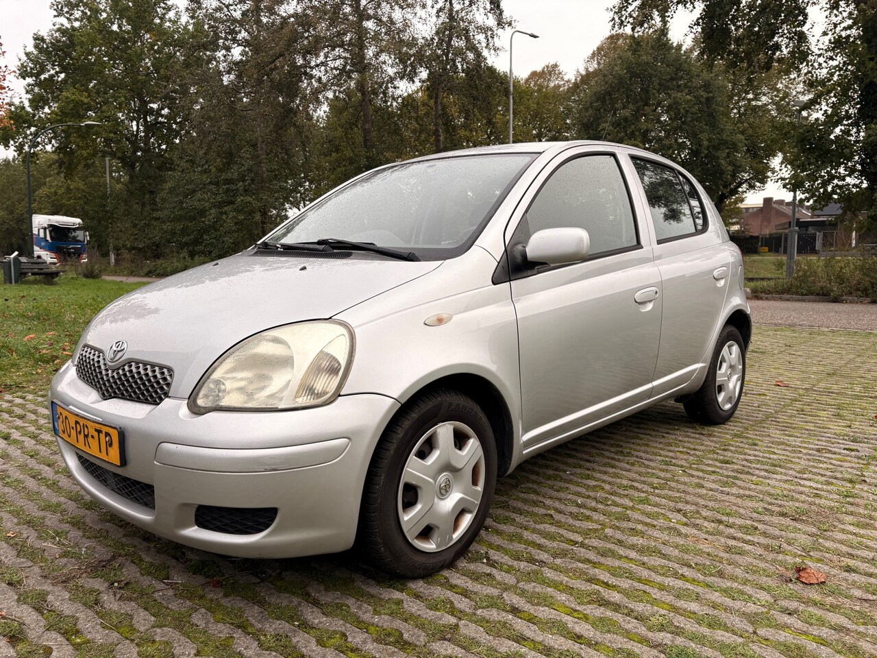 Toyota Yaris - 1.3 VVT-i Sol 1.3 VVT-i Sol - airco - AutoWereld.nl