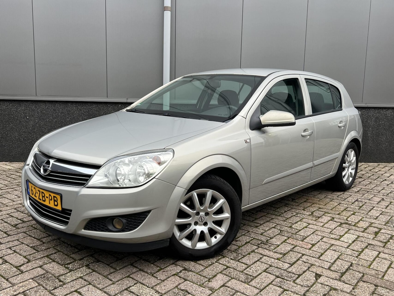 Opel Astra - 1.4 Temptation Airco Trekhaak Nwe APK NAP - AutoWereld.nl