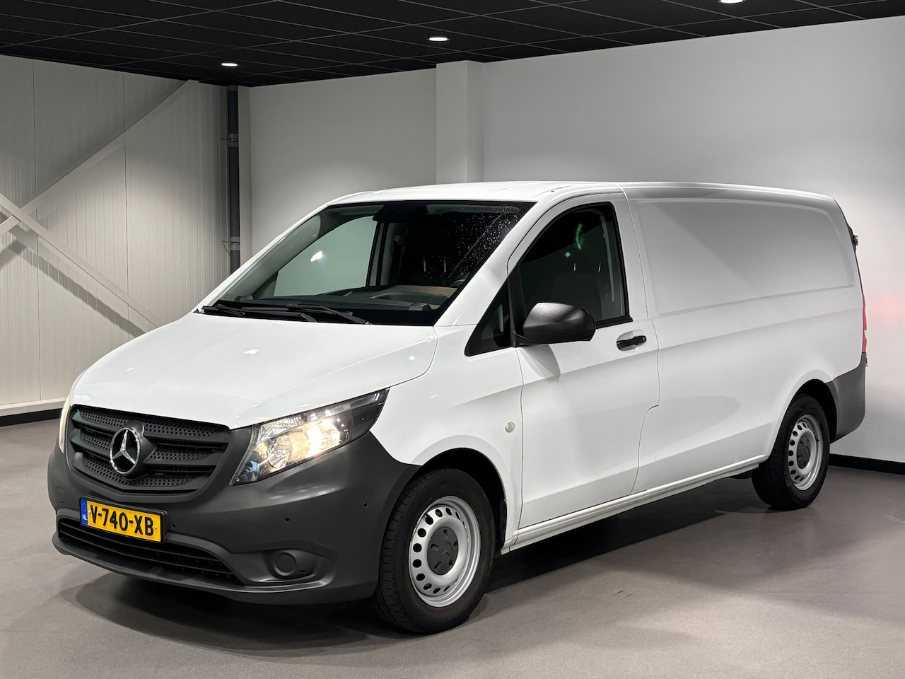 Mercedes-Benz Vito - 116 CDI Lang Automaat|Camera|Navigatie|3-Zits|Trekhaak.|Euro6|ZGOH - AutoWereld.nl