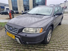 Volvo XC70 - 2.4 D5 Summum Automaat Bj.2004 Kmst.489090 met APK tot 25-04-2027