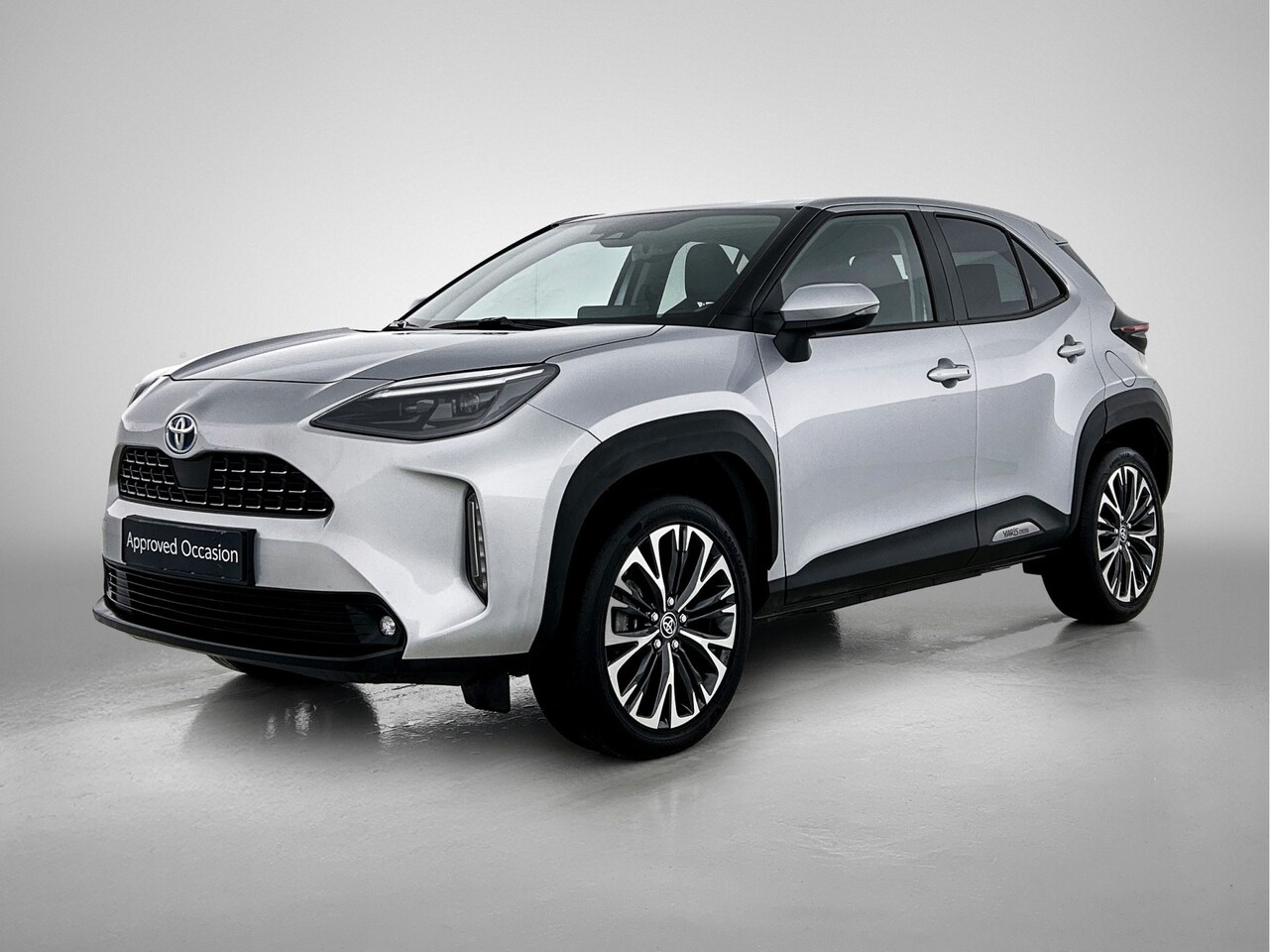 Toyota Yaris Cross - 1.5 Hybrid Executive Limited | Dodehoek detectie | Stoelverwarming | Half lederen bekledin - AutoWereld.nl