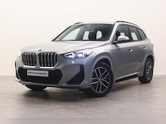 BMW X1 - sDrive18i M Sport Automaat / M Adaptief onderstel / Sportstoelen / Comfort Access / Achter