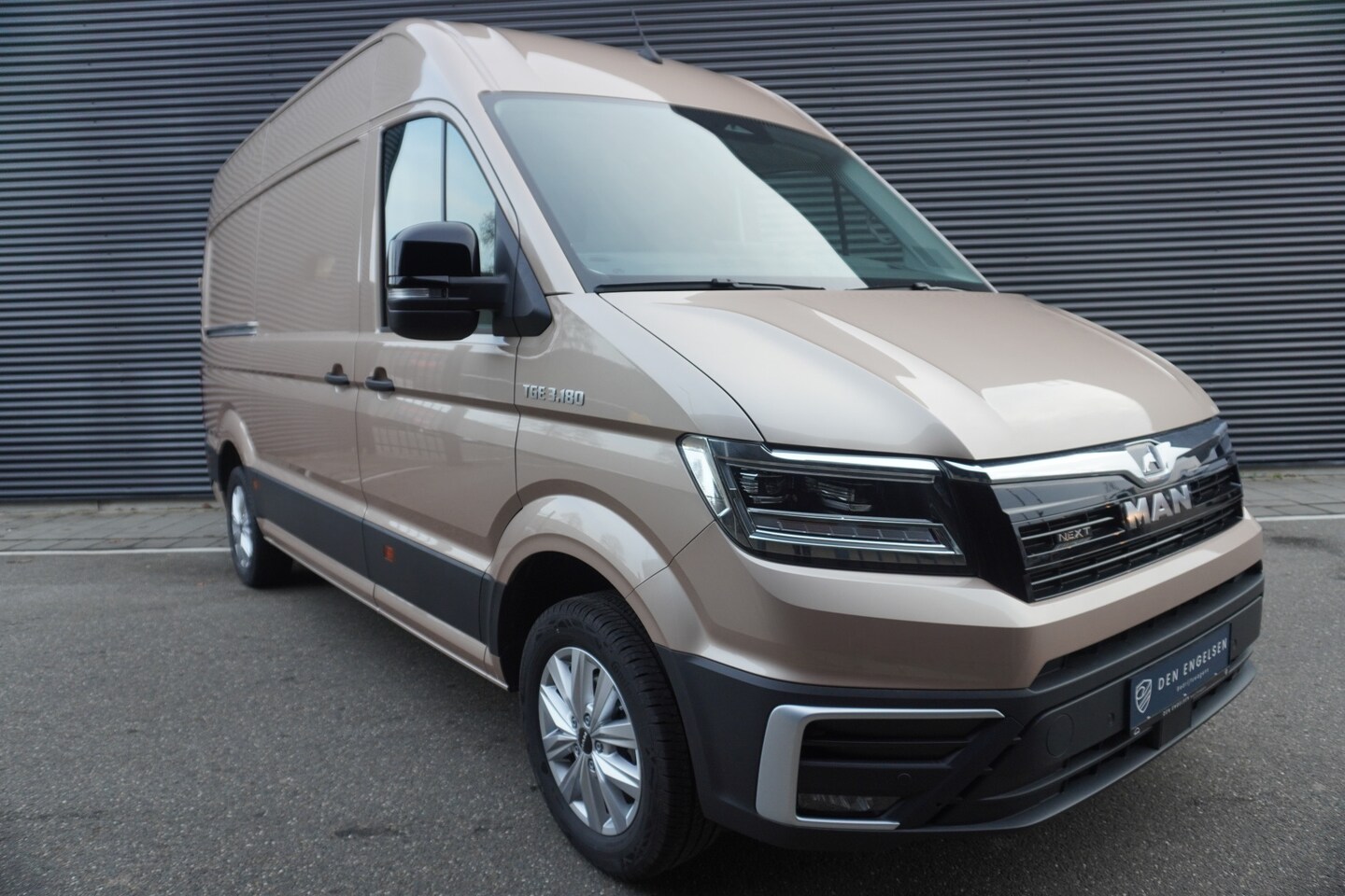 MAN TGE - MAN TGE 3.180 L3H3 Aut Commander BOMVOL! | LED | NAVI | CLIMATRONIC | ACC | KOELWAGEN VOOR - AutoWereld.nl