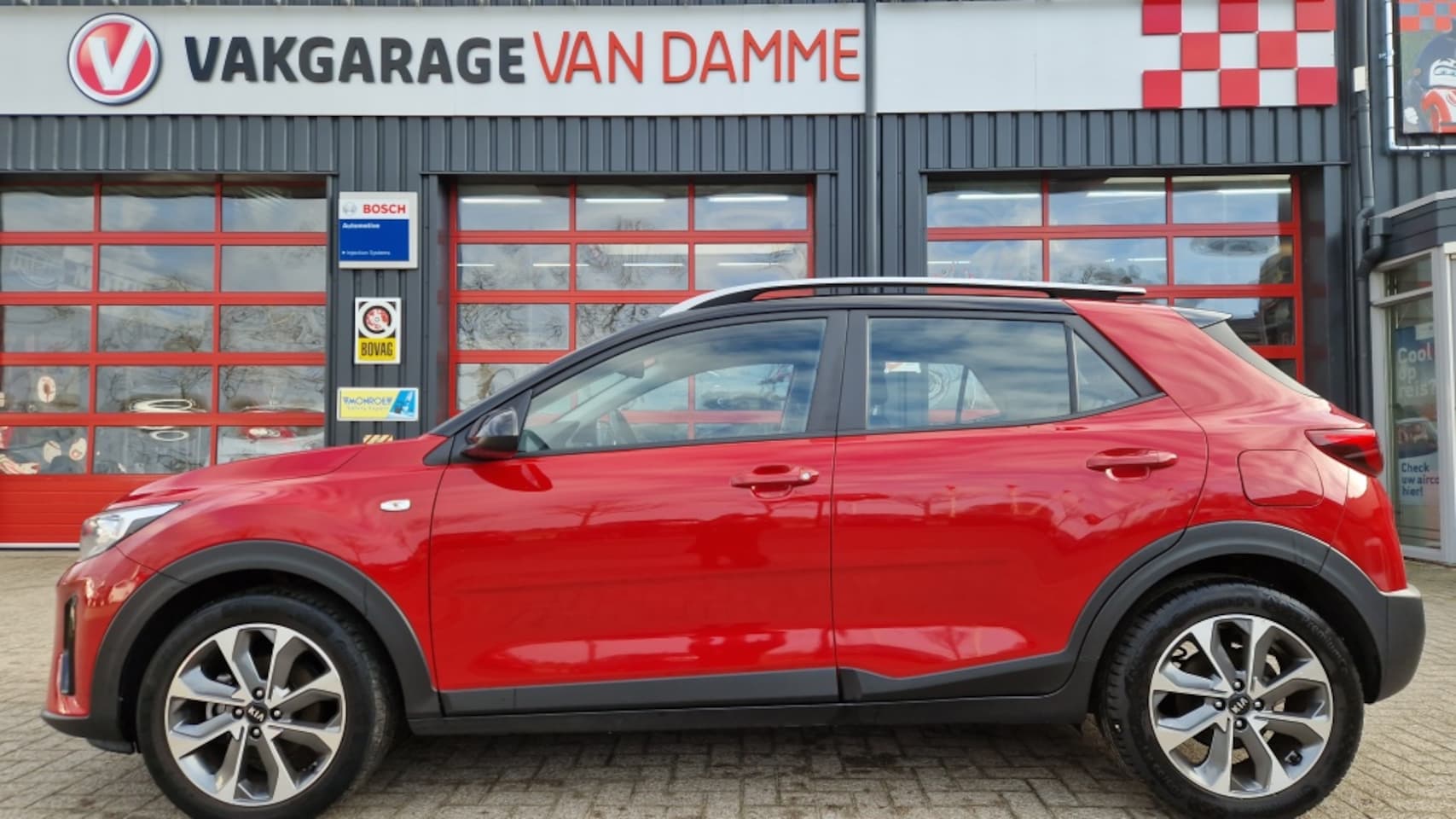 Kia Stonic - 1e eigenaar 1.0 T-GDi Dyn.Line - AutoWereld.nl