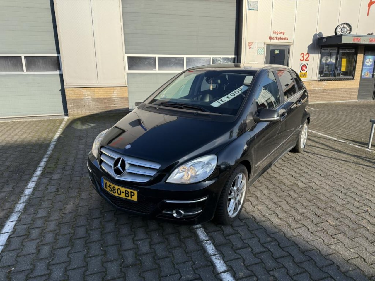 Mercedes-Benz B-klasse - 180 BlueEFFICIENCY Business CLass 180 BlueEFFICIENCY Business CLass - AutoWereld.nl