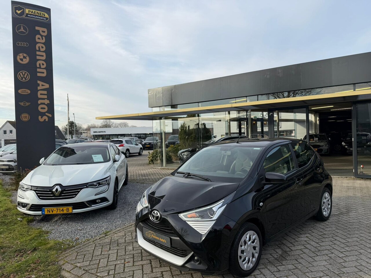 Toyota Aygo - 1.0 VVT-i x-play 1.0 VVT-i x-play, CAM, AIRCO, ELCTR RMN, Goed onderhouden - AutoWereld.nl