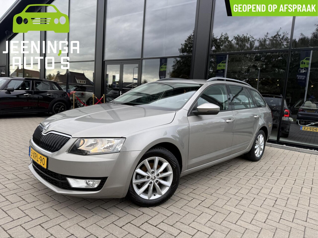 Skoda Octavia Combi - 1.2 TSI Greentech Ambition Businessline|Navi|Clima|Trekhaak - AutoWereld.nl