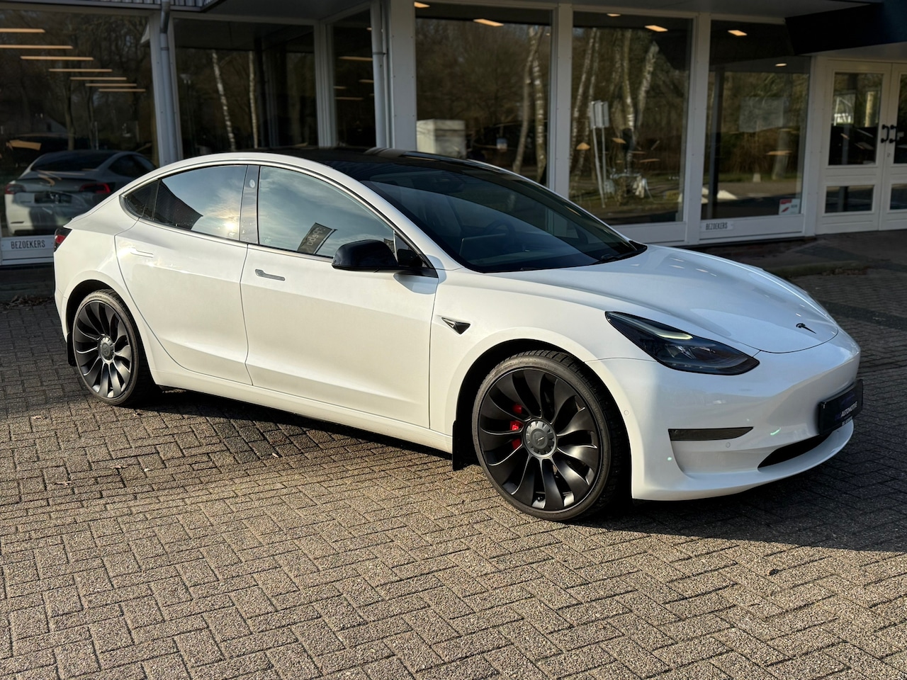 Tesla Model 3 - Performance AWD 82 kWh AUTOPILOT,WARMTEP,PANO - AutoWereld.nl