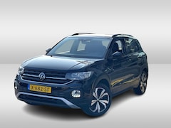 Volkswagen T-Cross - 1.0 TSI Life / Parkeersensoren V+A / App Connect / Getint Glas / 17'' LMV / VW