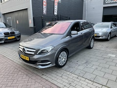 Mercedes-Benz B-klasse - 250 e Lease Edition 28 kWh 3e Eig NAP APK