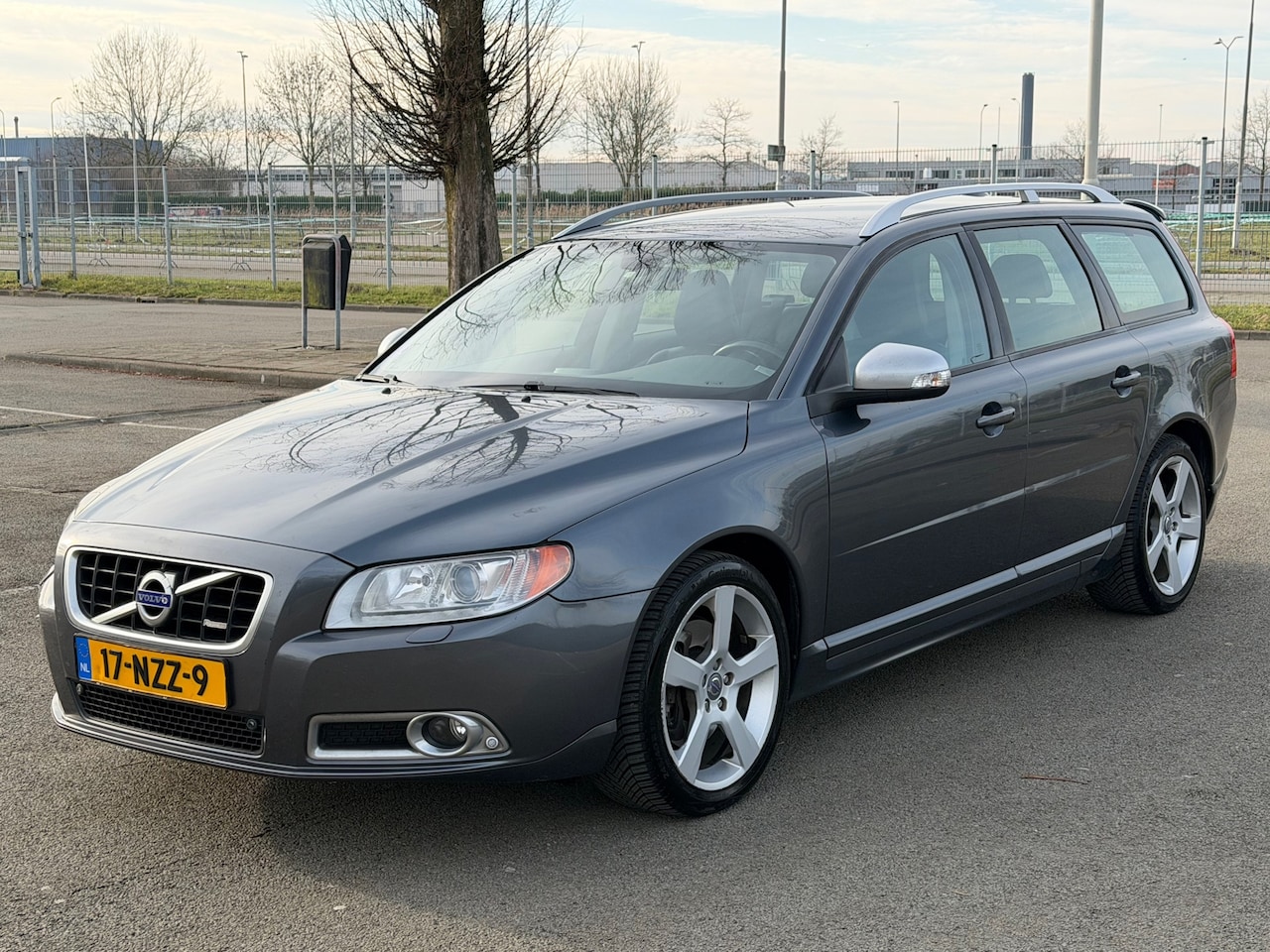 Volvo V70 - 2.0T AUT R-Edition - Leder - Xenon - AutoWereld.nl