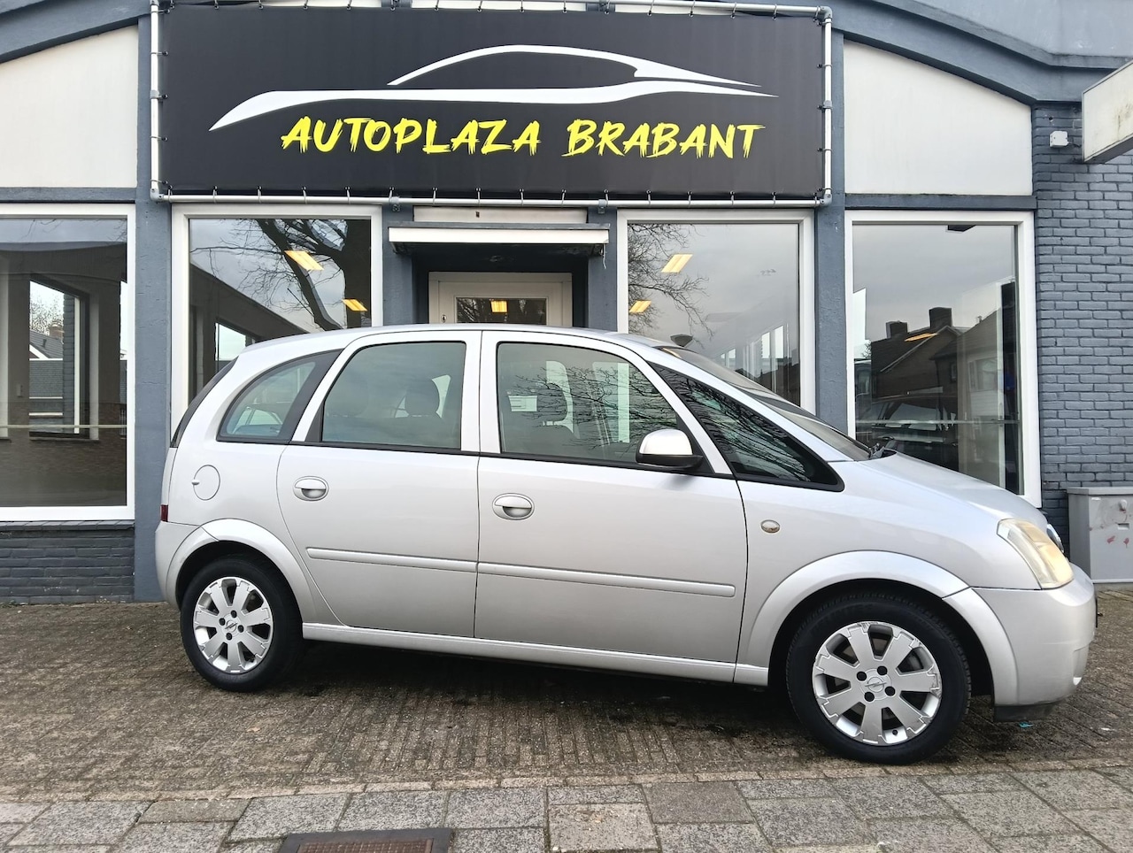 Opel Meriva - 1.6-16V Temptation/ CRUISE/ CLIMA/ PDC/ AFN TREKHAAK/ AUX/ AUTOMAAT - AutoWereld.nl