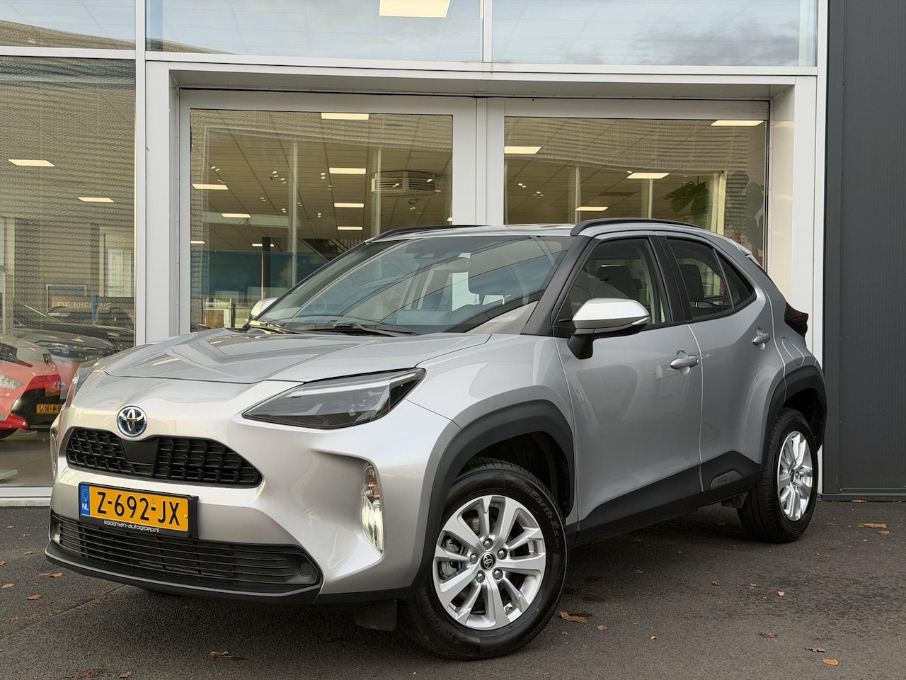 Toyota Yaris Cross - 1.5 Hybrid Active | Parkeercamera | LM Velgen | Apple Carplay / Android Auto - AutoWereld.nl