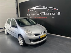 Renault Clio - 1.2-16V Special Line