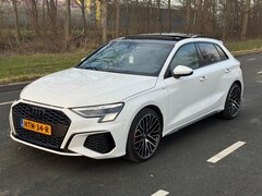 Audi A3 Sportback - 40 TFSI quattro Advance Sport / PANO / AIRCO / BOMVOL