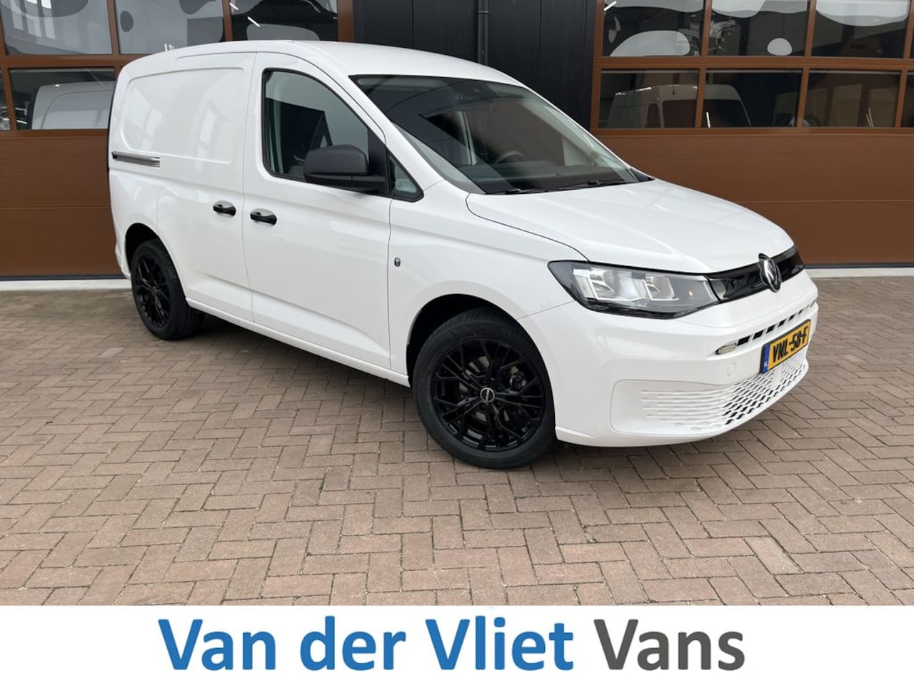 Volkswagen Caddy - 2.0 TDI 102pk Comfort Lease €253p/m, Airco, Navi, Carplay, PDC, 17 inch LMV - AutoWereld.nl