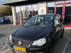 Volkswagen Polo - 1.4-16V Optive AIRCO 5 DEURS