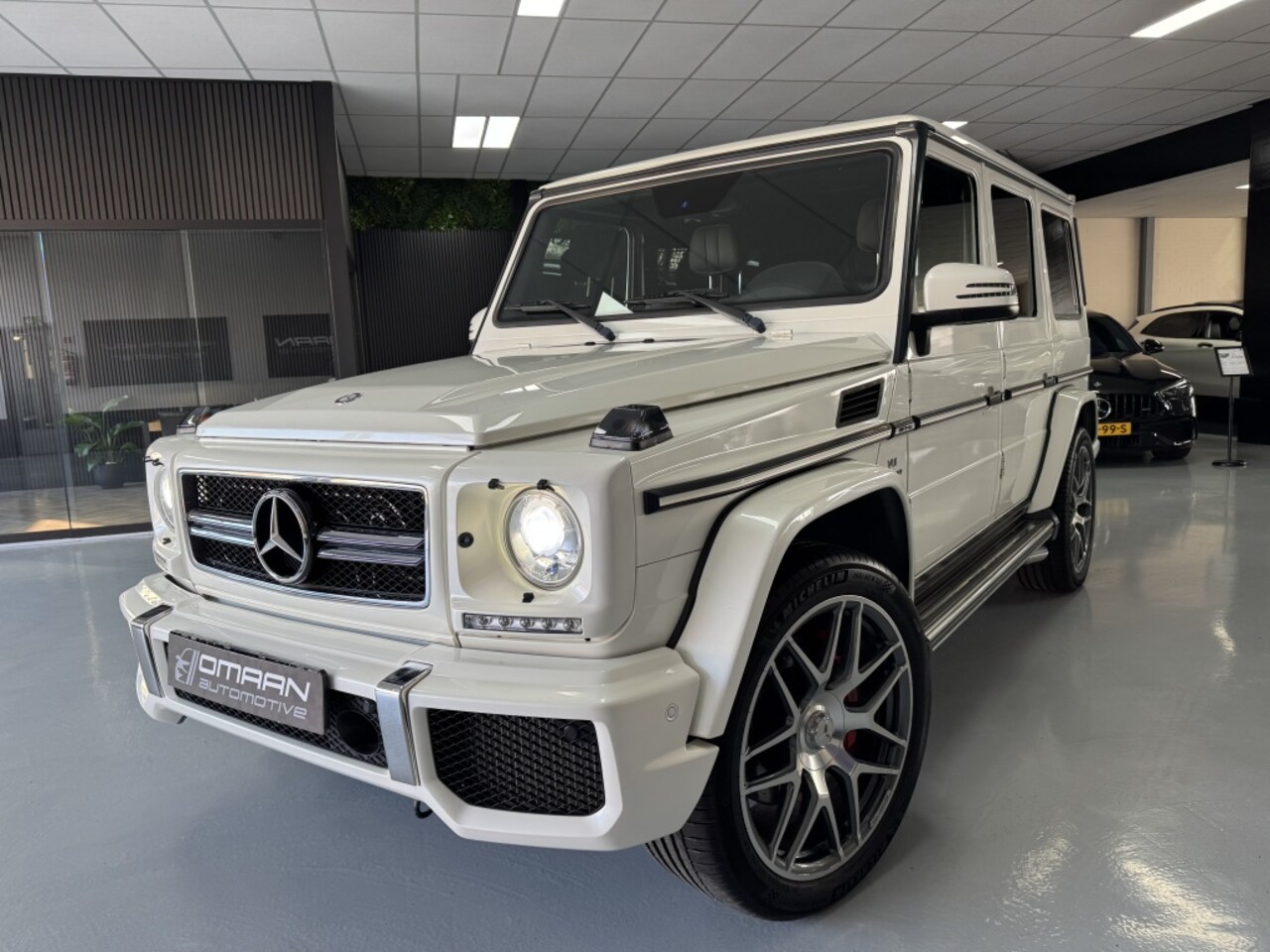 Mercedes-Benz G-klasse - G 63 AMG V8 571PK SCHUIFDAK UNIEK G63 - AutoWereld.nl