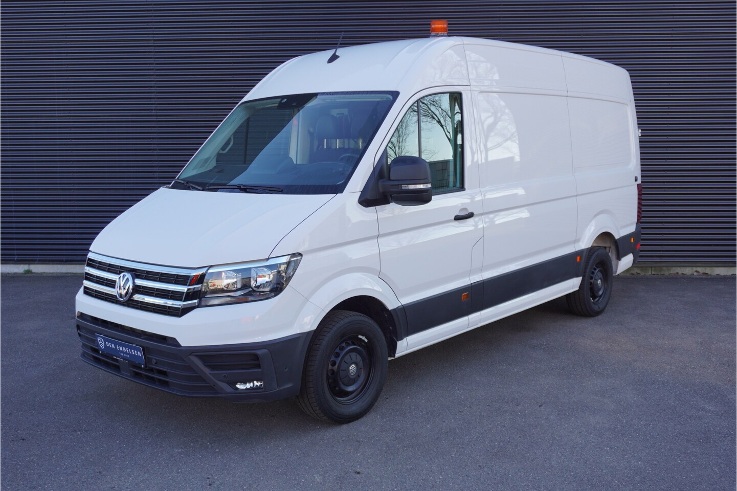 Volkswagen Crafter - 35 177pk RWD L3H3/L2H2 3500kg Trekgewicht Trekhaak Apple Carplay Camera Cruise control Nav - AutoWereld.nl