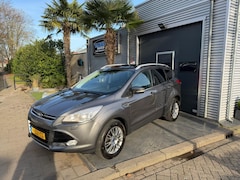 Ford Kuga - 1.6 Titanium AIRCO ECC Pano Dak Vele Extra's