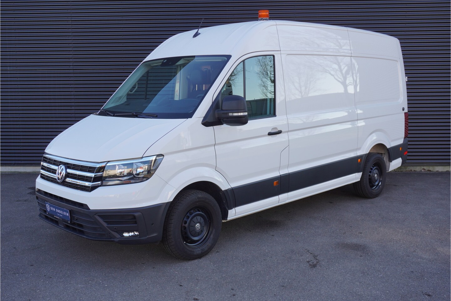 Volkswagen Crafter - 35 177pk RWD L3H3/L2H2 3500kg Trekgewicht Trekhaak Apple Carplay Camera Cruise control Nav - AutoWereld.nl