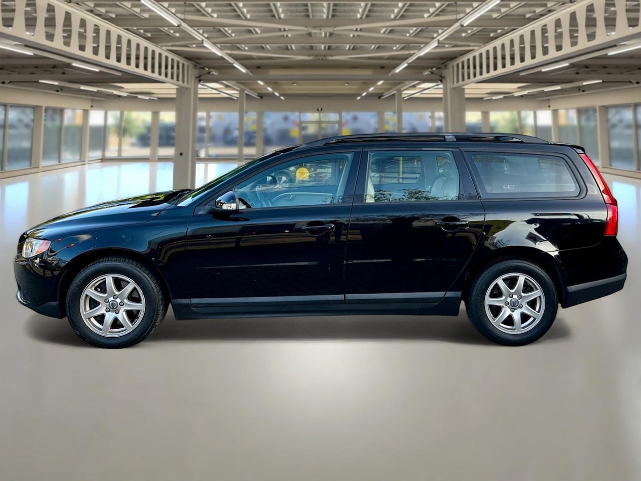 Volvo V70 - 2.5T Momentum Altijd 20 v70's op voorraad, Incl. BTW, Rijklaar+Garantie... - AutoWereld.nl