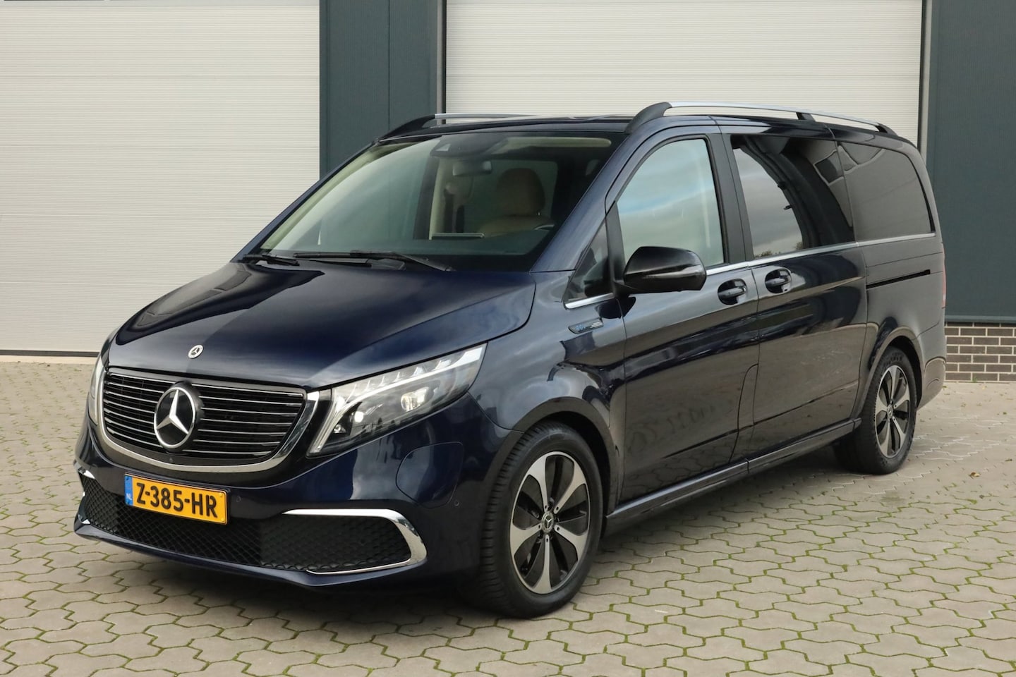 Mercedes-Benz EQV - 300 L2 90 kWh 8-pers. Luchtvering Sfeer 360°Cam Burmester Carplay/Auto - AutoWereld.nl