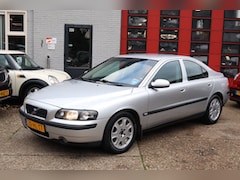 Volvo S60 - 2.4 , AUITOMAAT ,