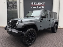 Jeep Wrangler Unlimited - 3.6 Sahara AUT 4x4 Brute/LED/Verhoogd/Bluetooth/Navigatie/20 Inch/Cruise/Airco/Alpine Soun